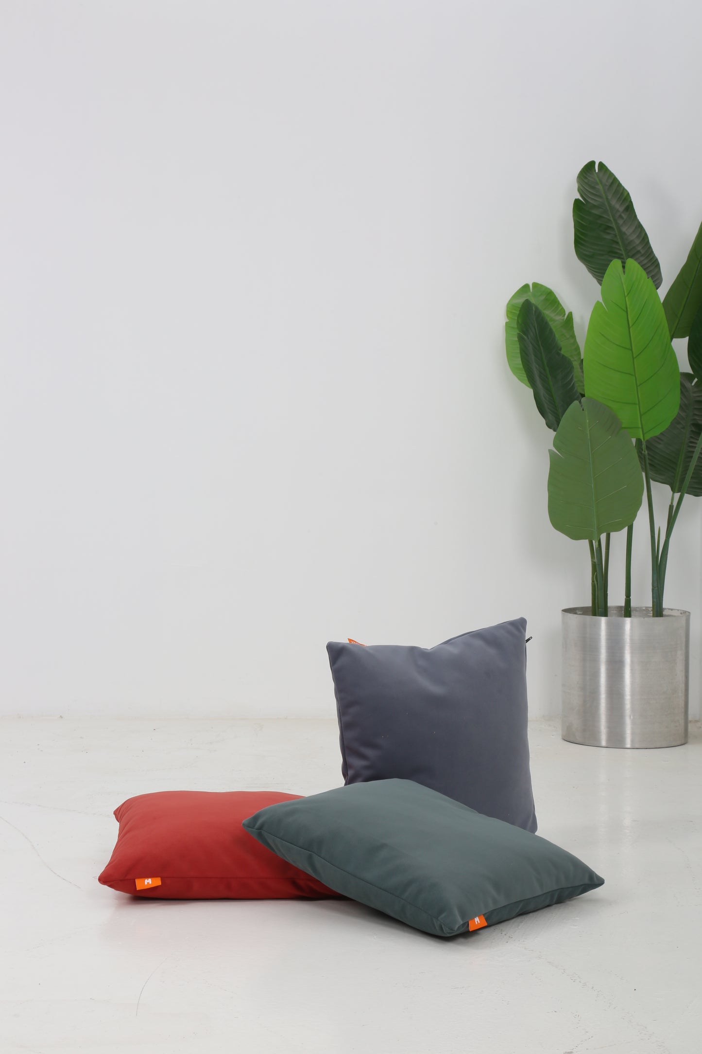 Premium Kumaş Boncuk Silikon ve Kırpık Sünger Kare Minder Dörtlü Set 40 cm