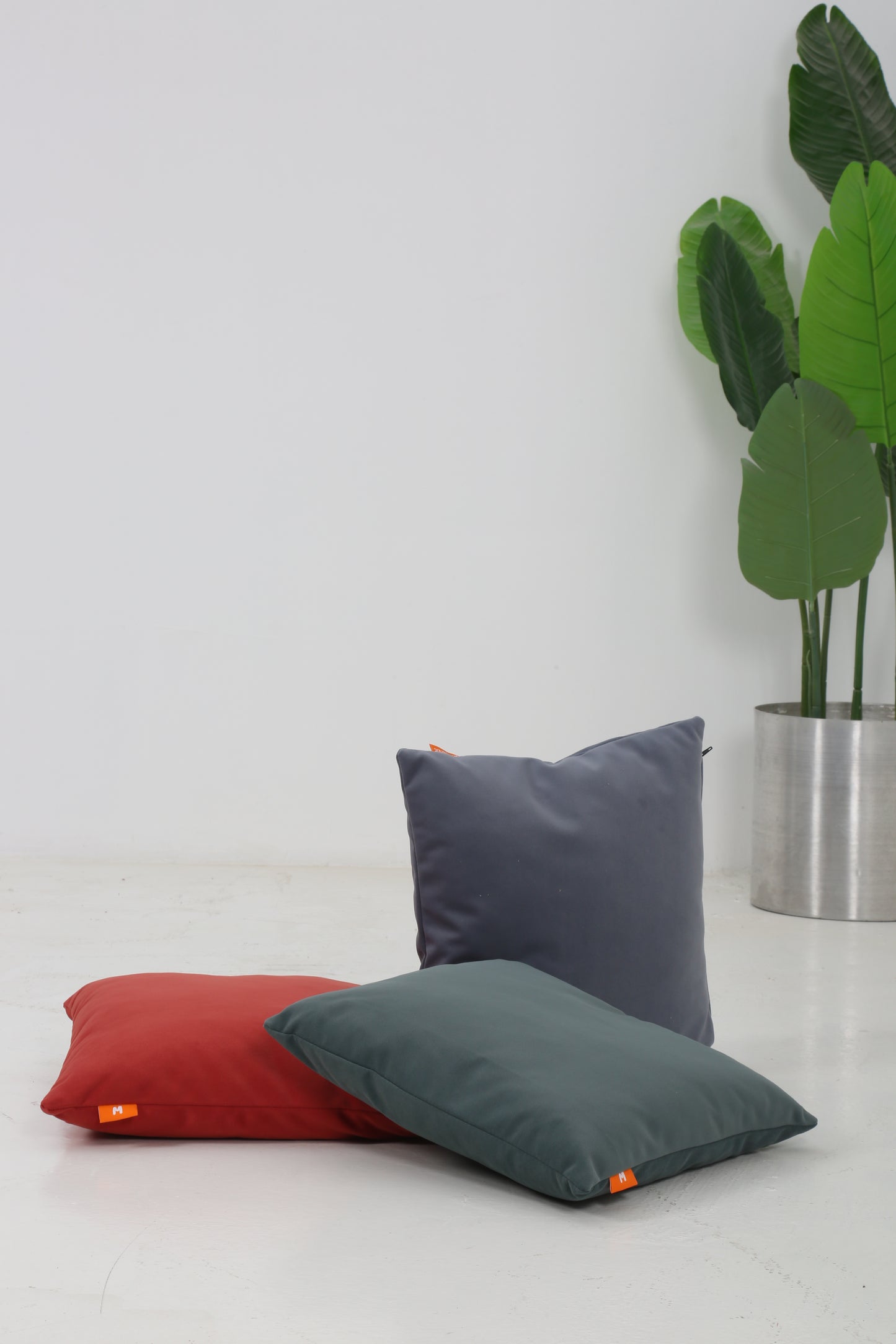 Premium Kumaş Boncuk Silikon ve Kırpık Sünger Kare Minder Dörtlü Set 40 cm